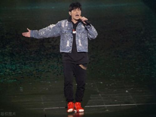 现在老歌曲十大排行榜(十大经典老歌曲排名)插图11 现在老歌曲十大排行榜(十大经典老歌曲排名)插图11