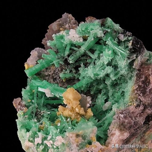 中国十大祖母绿原石排行榜(天然祖母绿原石价格表)插图9