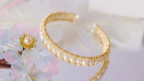 十大奢侈品手链排行榜最新(奢侈品个性手链品牌排行)