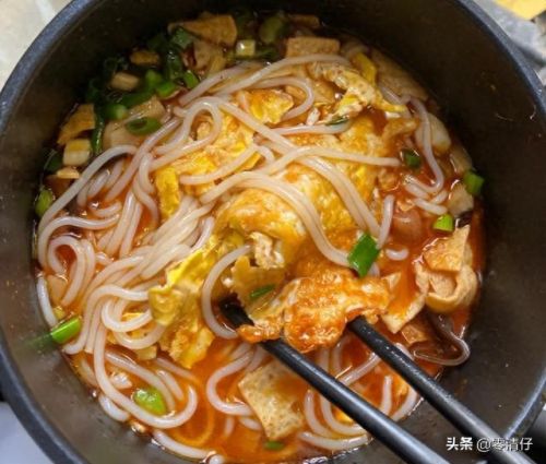 螺蛳粉十大排行榜做法(柳州螺蛳鸭脚煲做法)插图4 螺蛳粉十大排行榜做法(柳州螺蛳鸭脚煲做法)插图4