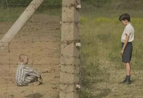 国外十大战争片排行榜(十部必看海战电影)插图4