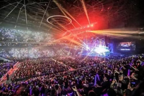 港台十大演唱会歌手排行榜(九十年代港台流行歌手有哪些)插图3 港台十大演唱会歌手排行榜(九十年代港台流行歌手有哪些)插图3