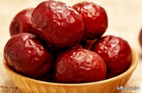 新疆十大干果品牌排行榜(新疆出名的干果有哪些)插图5