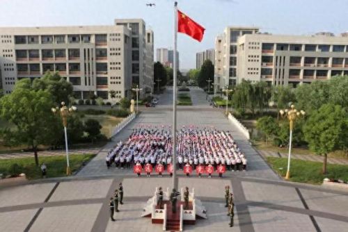 亳州地理老师排名前十(亳州一中安徽排名)插图1 亳州地理老师排名前十(亳州一中安徽排名)插图1