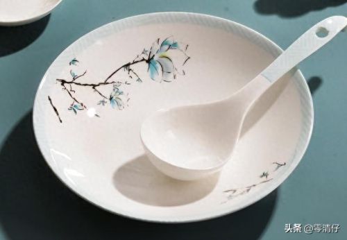 碗十大顶级品牌排行榜图片(白瓷十大顶级品牌)插图2 碗十大顶级品牌排行榜图片(白瓷十大顶级品牌)插图2