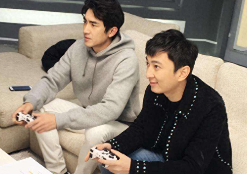 十大网红隔口水排行榜(茶叶水漱口有什么好处)插图1