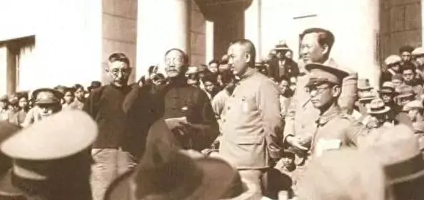 十大必看近代史书籍排行榜(2022年的十大推荐书籍)插图 十大必看近代史书籍排行榜(2022年的十大推荐书籍)插图