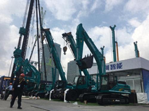 十大巨型推土机排行榜(全球十大推土机排名)插图2