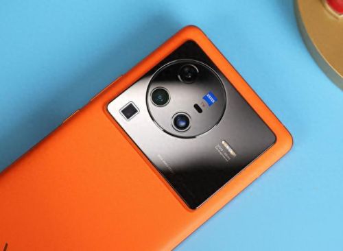 最新十大最耐用手机排行榜(目前最好的一款老人机)