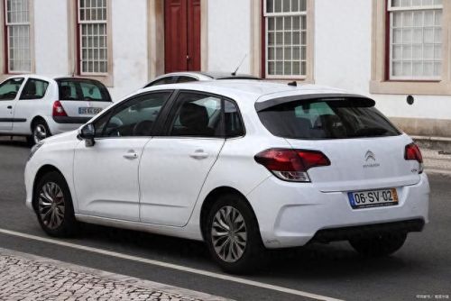 国外十大豪华品牌车排行榜(十大豪华轿车排名)插图 国外十大豪华品牌车排行榜(十大豪华轿车排名)插图