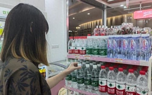 十大桶装矿泉水排行榜(10元一桶的大桶水)插图 十大桶装矿泉水排行榜(10元一桶的大桶水)插图