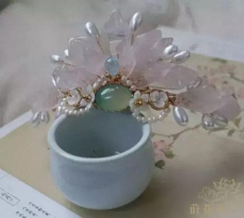 木发簪品牌十大排行榜(最耐用的发簪品牌排行图片)插图9 木发簪品牌十大排行榜(最耐用的发簪品牌排行图片)插图9