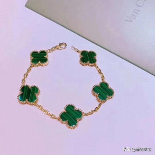 中国陶瓷手链十大名牌排行榜(陶瓷手链是什么品牌的)插图26