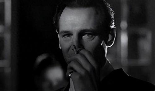 十大经典的外国电影排行榜(外国电影男女主角一起挤公交)插图5 十大经典的外国电影排行榜(外国电影男女主角一起挤公交)插图5