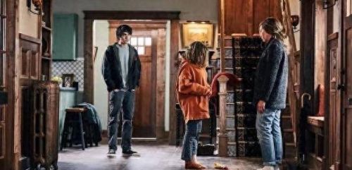 美国鬼恐怖排名前十(日本恐怖鬼排行榜)插图7 美国鬼恐怖排名前十(日本恐怖鬼排行榜)插图7