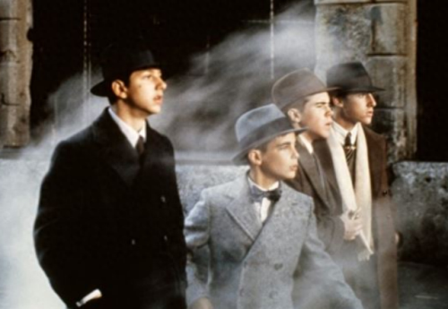 十大必看电影黑社会排行榜(十大邪降电影完整版)插图6 十大必看电影黑社会排行榜(十大邪降电影完整版)插图6