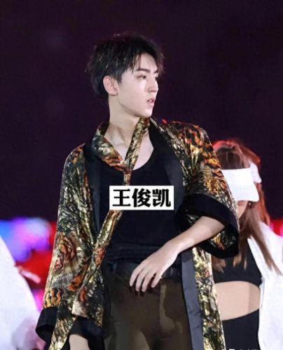 少年街舞 高手排名前十(日本街舞十大排名)插图5 少年街舞 高手排名前十(日本街舞十大排名)插图5