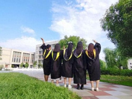 亳州地理老师排名前十(亳州一中安徽排名)插图3 亳州地理老师排名前十(亳州一中安徽排名)插图3