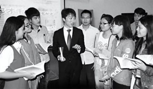 全球扑克大师排名前十(中国扑克十大高手排名)插图4 全球扑克大师排名前十(中国扑克十大高手排名)插图4