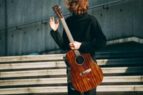 酒吧热门乐器排名前十(弦类乐器难度排名)插图2