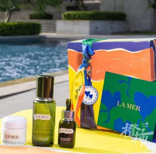 化妆品礼盒十大品牌排行榜(520情人节品牌化妆品礼盒推荐)插图7 化妆品礼盒十大品牌排行榜(520情人节品牌化妆品礼盒推荐)插图7