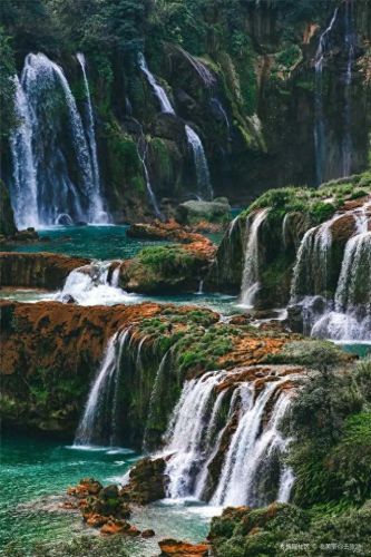 意大利最美瀑布排名前十(通灵瀑布在哪里)插图