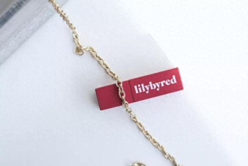 十大最仙气唇釉排行榜(口红唇釉排行榜前十名)插图18 十大最仙气唇釉排行榜(口红唇釉排行榜前十名)插图18