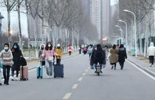 亳州地理老师排名前十(亳州一中安徽排名)插图8 亳州地理老师排名前十(亳州一中安徽排名)插图8