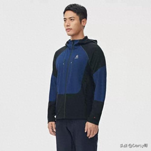 十大保暖卫衣排行榜10强(加绒卫衣品牌排行)插图1 十大保暖卫衣排行榜10强(加绒卫衣品牌排行)插图1