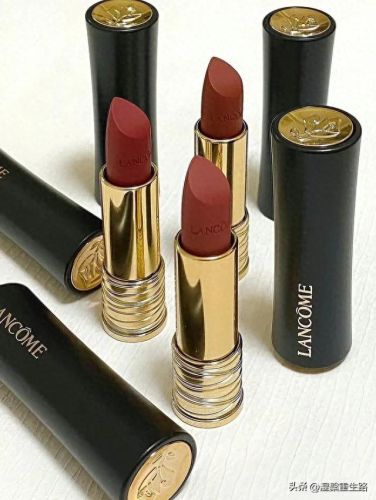 排名前十的口红图片(秋冬口红推荐前十)插图5 排名前十的口红图片(秋冬口红推荐前十)插图5