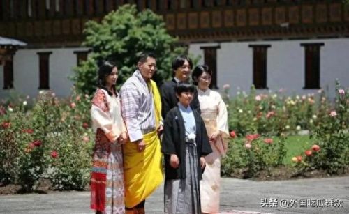 日本皇室财产排名前十(日本皇室全家福1993年)插图3 日本皇室财产排名前十(日本皇室全家福1993年)插图3