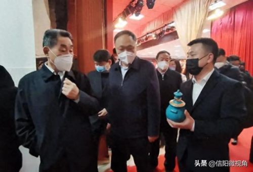 鸡公山十大名酒排行榜(鸡公山老根酒价格表)插图4 鸡公山十大名酒排行榜(鸡公山老根酒价格表)插图4