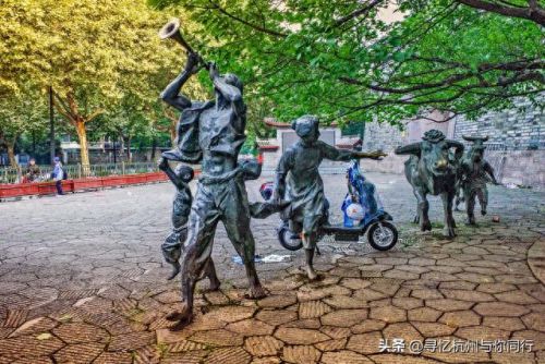 杭州最美雕像排名前十(杭州青芝坞的朱淑贞雕像)插图12 杭州最美雕像排名前十(杭州青芝坞的朱淑贞雕像)插图12