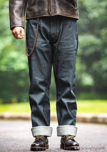 世界十大品牌工装裤排行榜(工装裤品牌排行榜前十名)插图30 世界十大品牌工装裤排行榜(工装裤品牌排行榜前十名)插图30