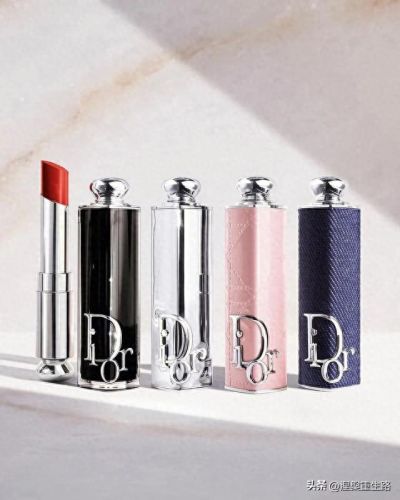 排名前十的口红图片(秋冬口红推荐前十)插图1 排名前十的口红图片(秋冬口红推荐前十)插图1