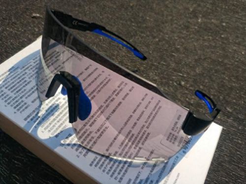 骑行变色眼镜十大排行榜(变色眼镜在车里不变色吗)插图 骑行变色眼镜十大排行榜(变色眼镜在车里不变色吗)插图