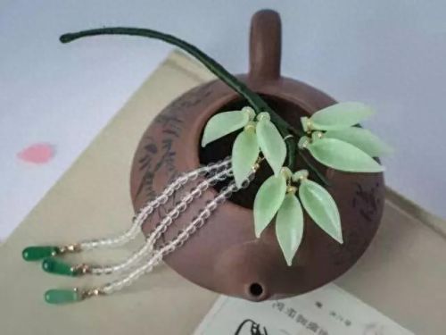 木发簪品牌十大排行榜(最耐用的发簪品牌排行图片)插图13 木发簪品牌十大排行榜(最耐用的发簪品牌排行图片)插图13