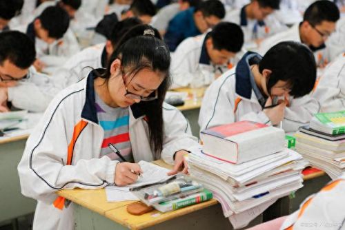 武汉前十高中排名(武汉市高中一览表2023)插图 武汉前十高中排名(武汉市高中一览表2023)插图