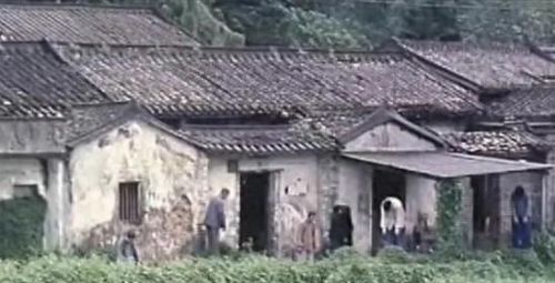 鬼片十大经典电影排行榜(彭禺厶鬼片电影大全)插图1