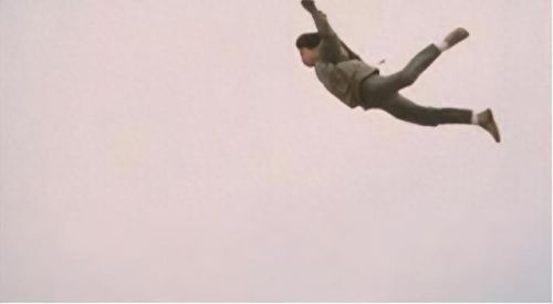 世界十大危险的镜头排行榜(世界十大惊人镜头)插图10