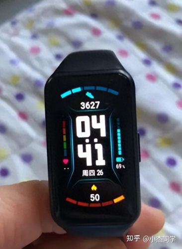 十大热门高端智能手环排行榜(十大顶级手环排名)插图3