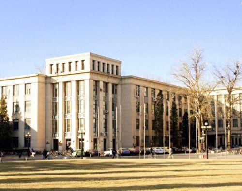 巾国十大高校排行榜第一(最新中国10大高校排行榜)插图