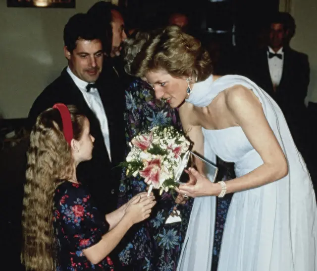 宝石手链系列排名前十(名牌手链十大排名)插图12 宝石手链系列排名前十(名牌手链十大排名)插图12