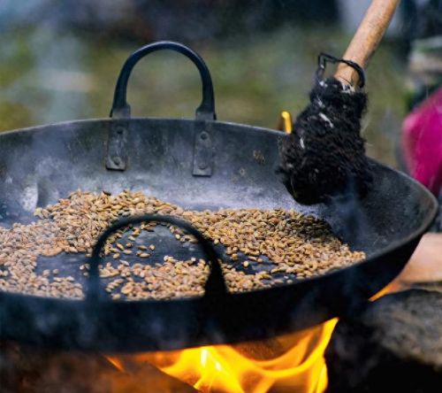 甘孜十大小吃店排行榜(甘孜锅庄完整版)插图6