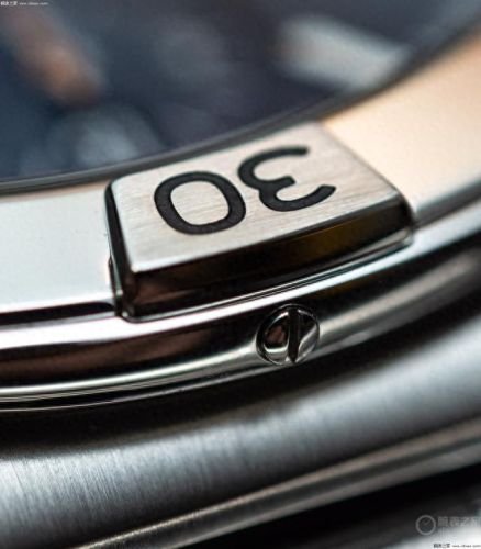 十大百年灵表排行榜(百年灵最好看的表)插图12 十大百年灵表排行榜(百年灵最好看的表)插图12