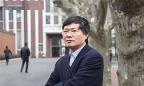 十大最年轻大学老师排行榜(为什么年轻老师教不到重点班)