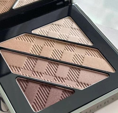 平价眼影盘十大排行榜(什么眼影盘好用排行榜)插图6