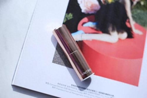 十大最仙气唇釉排行榜(口红唇釉排行榜前十名)插图8 十大最仙气唇釉排行榜(口红唇釉排行榜前十名)插图8