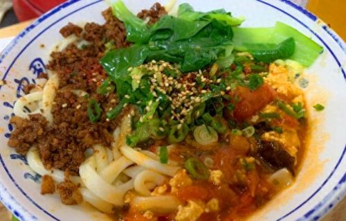 西安十大油泼面排行榜(西安美食面推荐)插图6 西安十大油泼面排行榜(西安美食面推荐)插图6