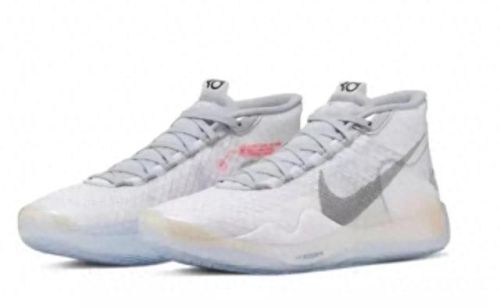 十大篮球鞋品牌排行榜(十大最耐用篮球品牌)插图2